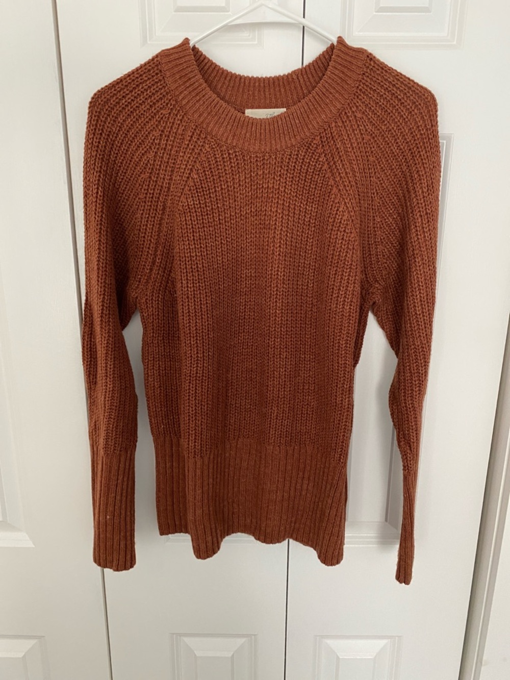 Universal Thread Rust Orange Ribbed Crewneck Sweater